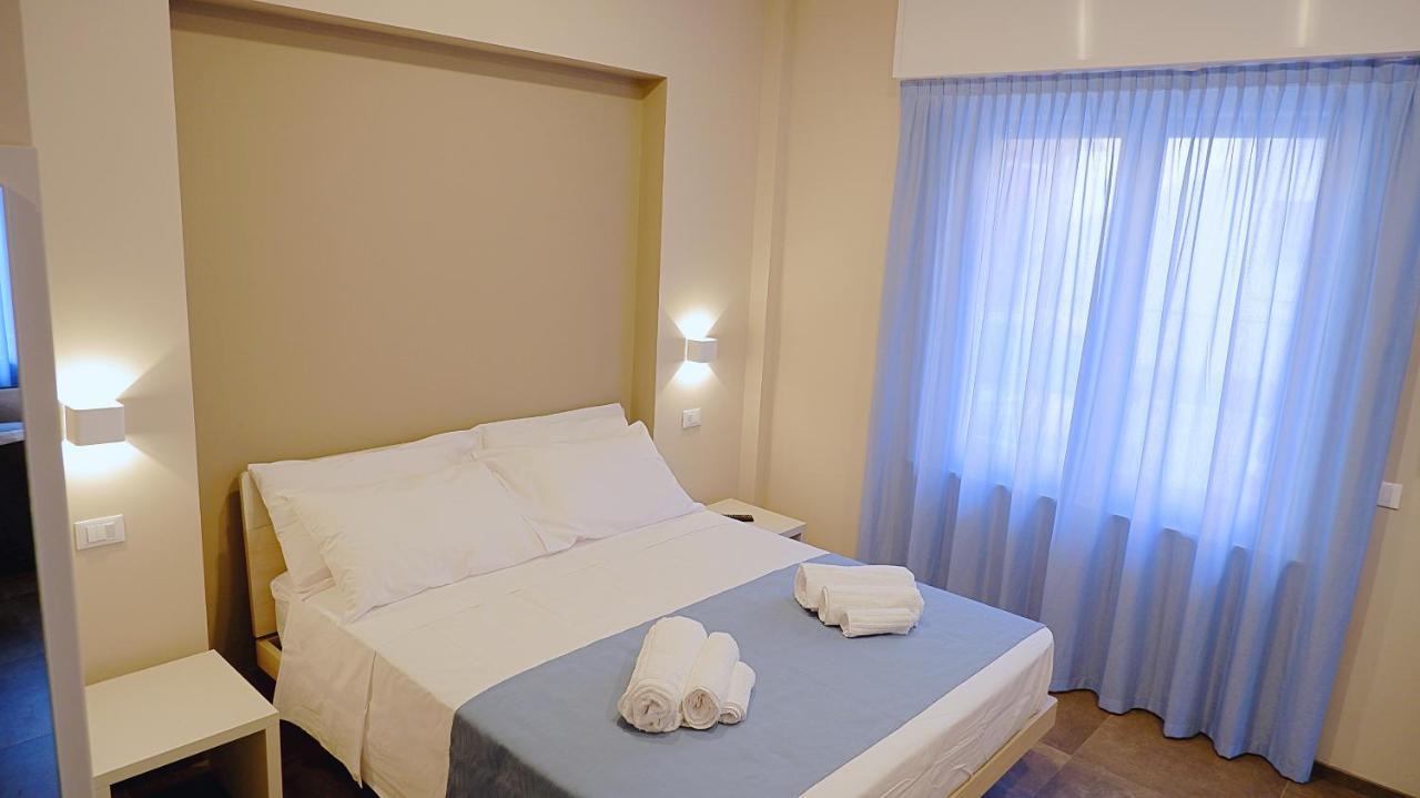 Pianomare Riviera Apartments And Rooms 임페리아 외부 사진