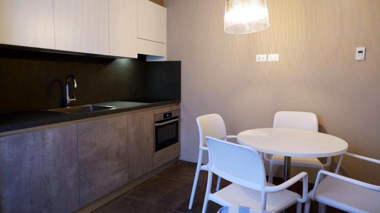 Pianomare Riviera Apartments And Rooms 임페리아 외부 사진