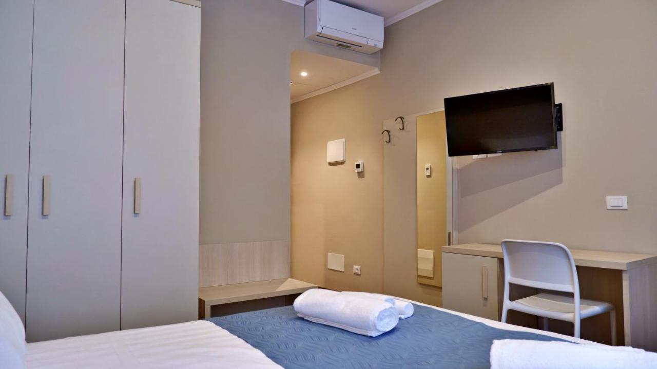 Pianomare Riviera Apartments And Rooms 임페리아 외부 사진