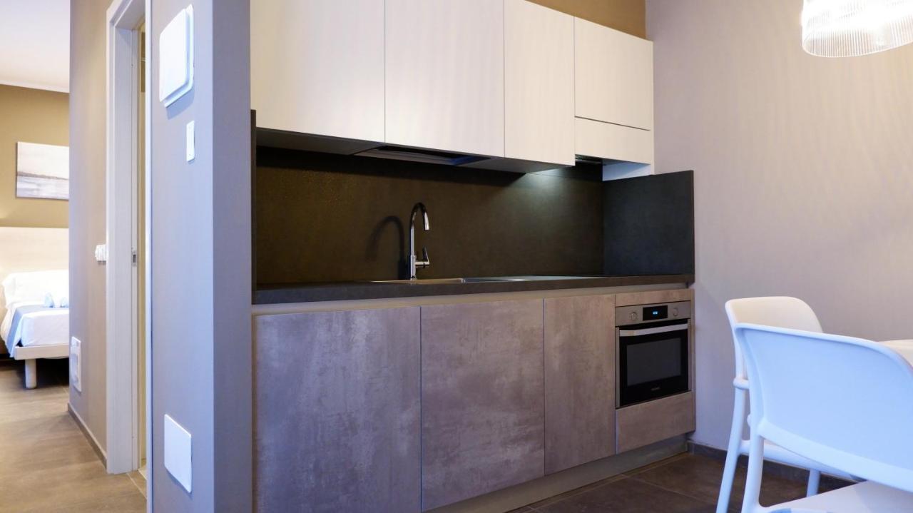 Pianomare Riviera Apartments And Rooms 임페리아 외부 사진