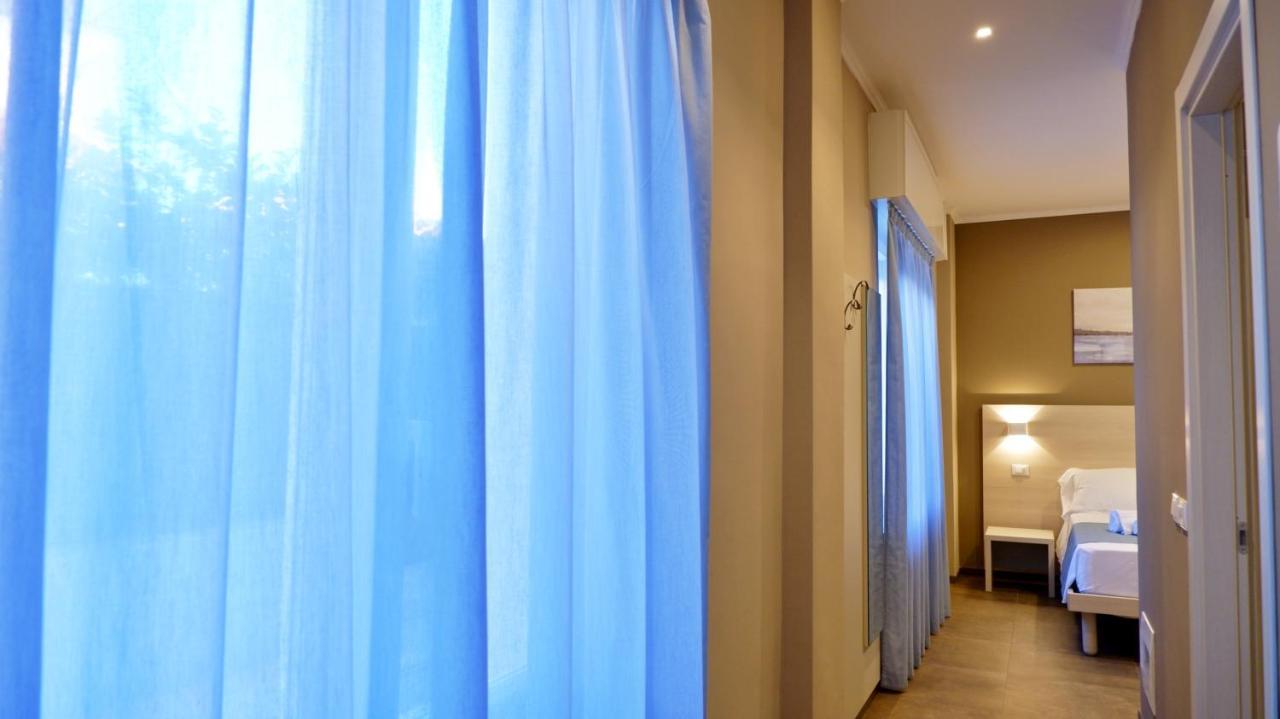 Pianomare Riviera Apartments And Rooms 임페리아 외부 사진