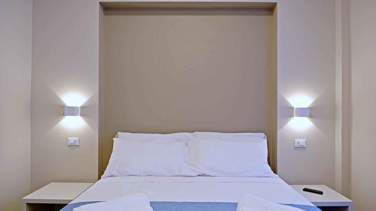 Pianomare Riviera Apartments And Rooms 임페리아 외부 사진