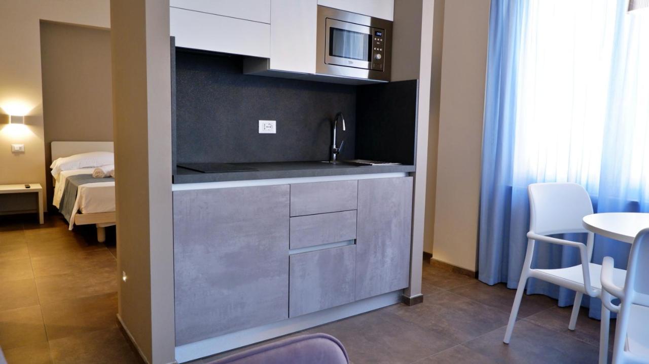 Pianomare Riviera Apartments And Rooms 임페리아 외부 사진