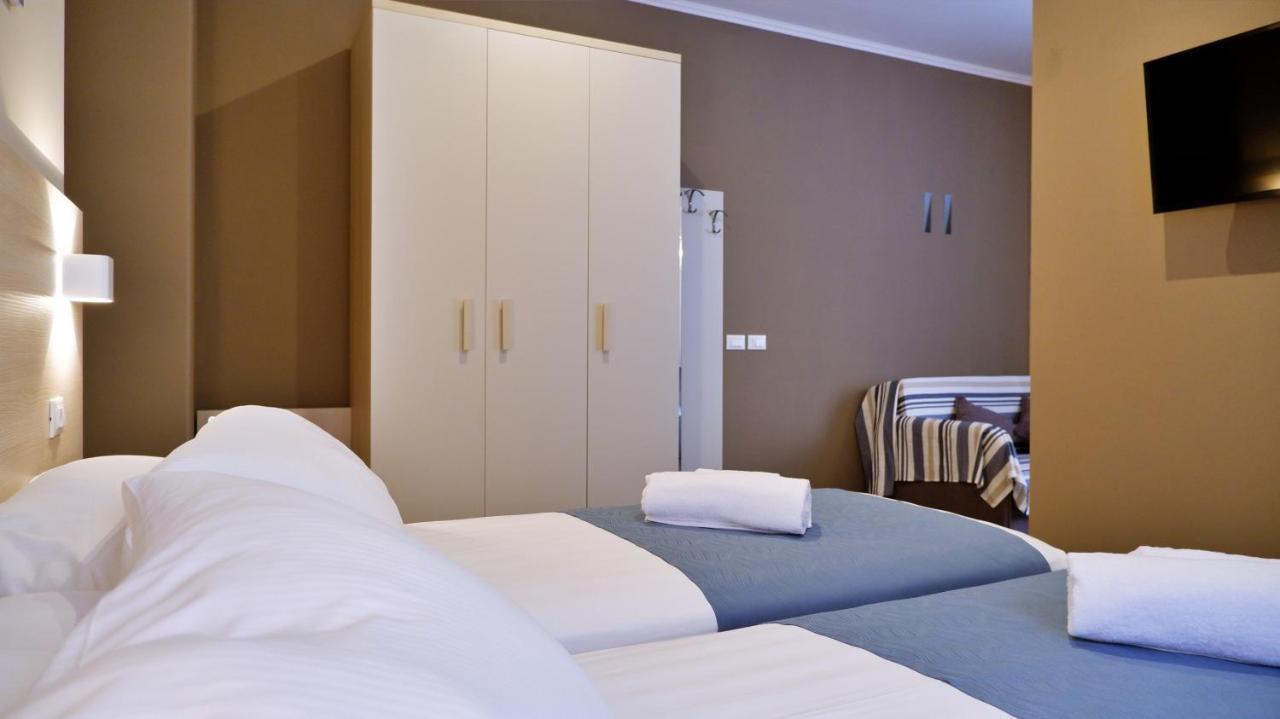 Pianomare Riviera Apartments And Rooms 임페리아 외부 사진