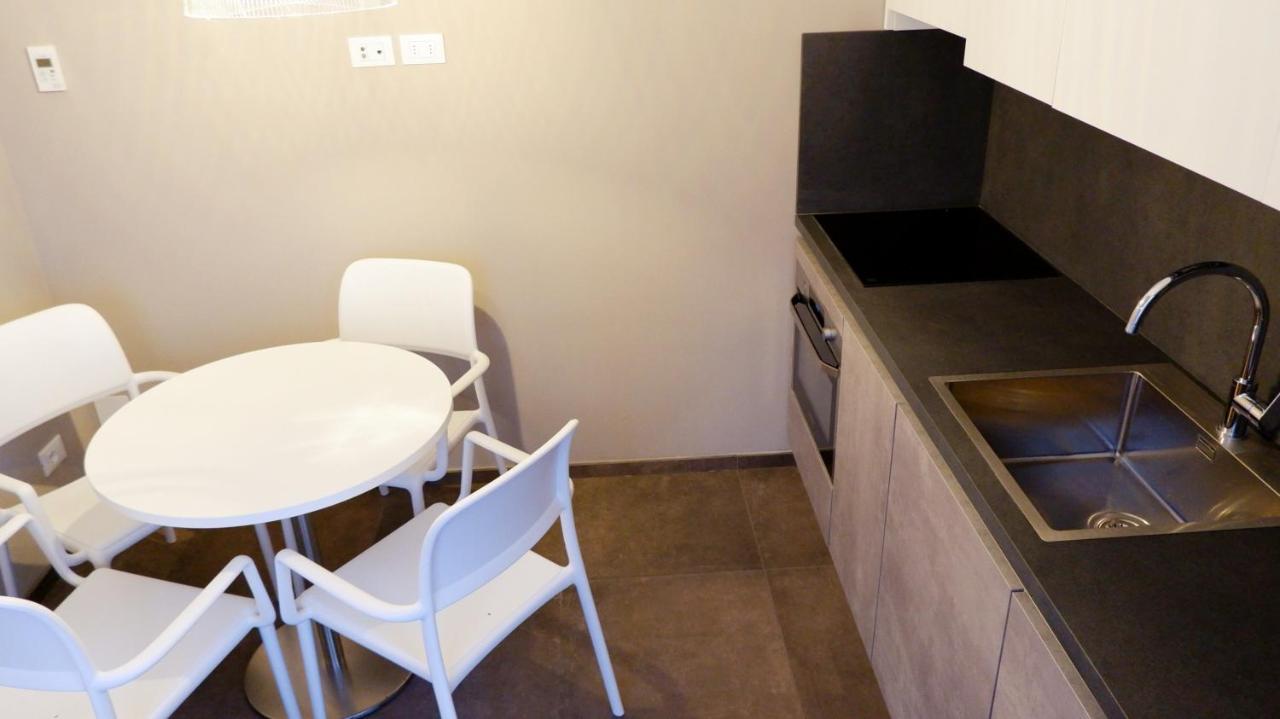 Pianomare Riviera Apartments And Rooms 임페리아 외부 사진